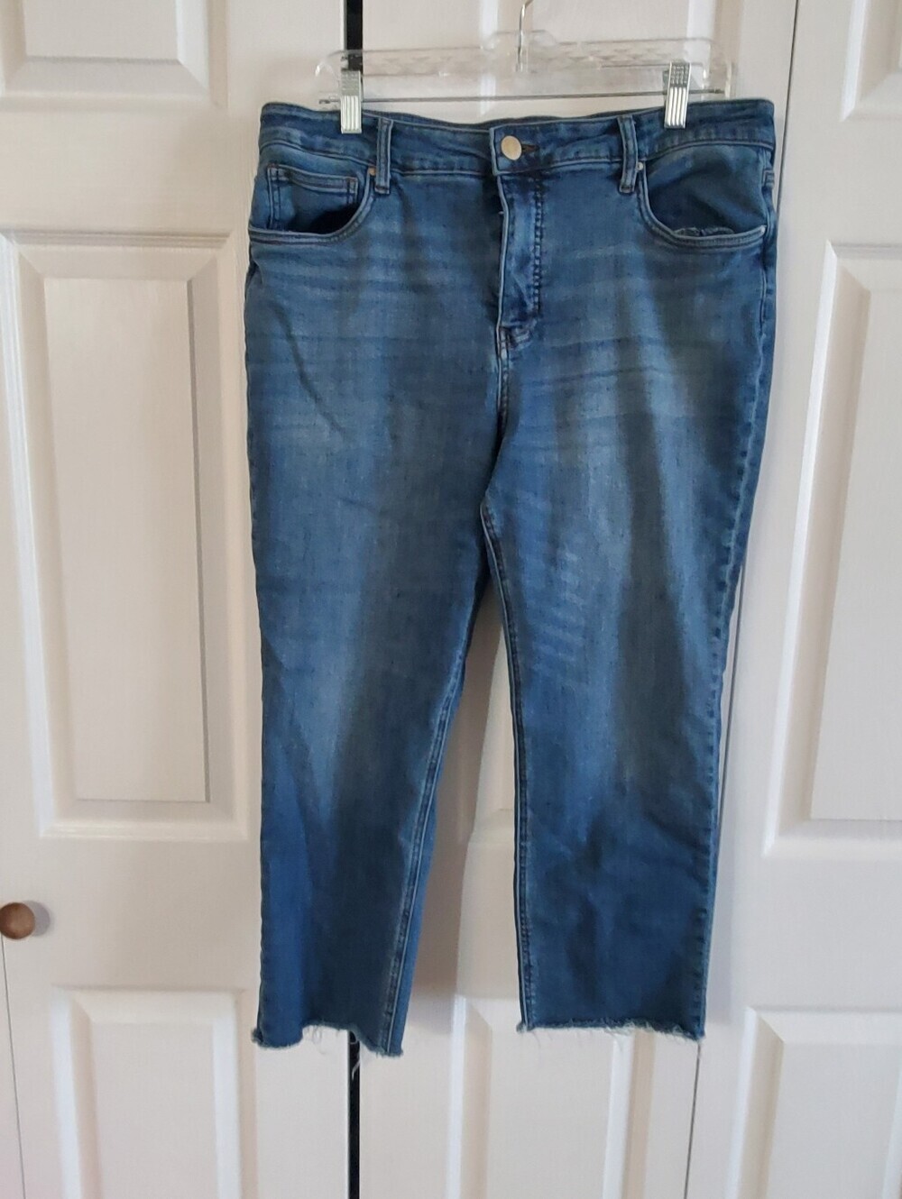 KUT FROM THE KLOTH 16P. RACHAEL FAB AB MOM JEAN. DENIM Crop Ankle